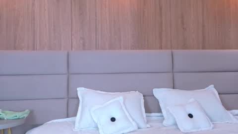 Zarah online show from January 9, 11:35 am