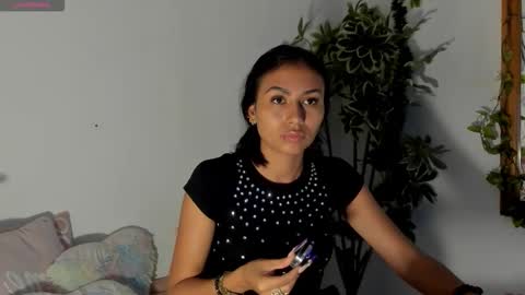 Zara Lim  online show from January 8, 5:59 pm