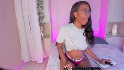 SARA  online show from May 13, 8:16 pm
