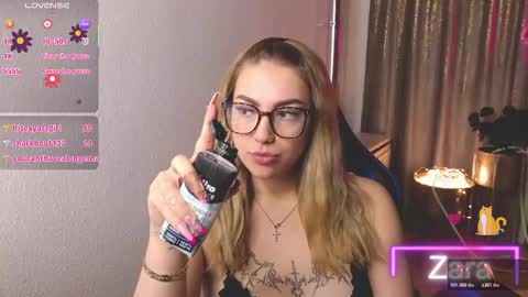 zarasplayground online show from February 11, 6:57 pm