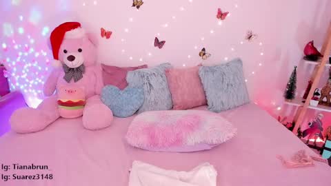 Zara online show from December 13, 1:33 pm