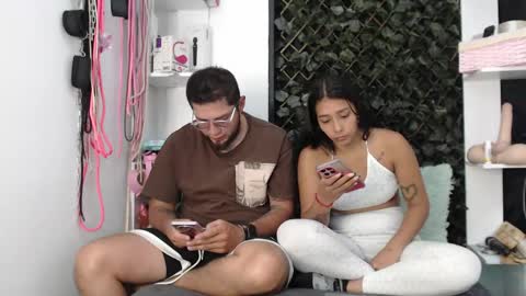 Snapshot of zarek_nyx chatting on April 28, 10:59 pm zarek_nyx online show from April 28, 10:59 pm