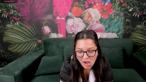 Snapshot of zarifabevi chatting on September 13, 10:26 am Zarifa online show from September 13, 10:26 am