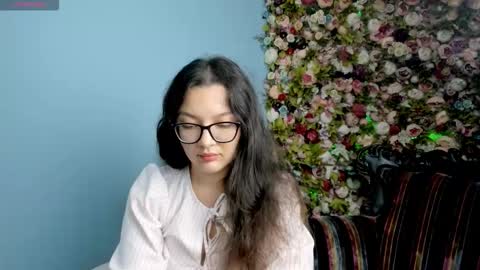 Snapshot of zarifabevi chatting on September 24, 1:25 pm Zarifa online show from September 24, 1:25 pm