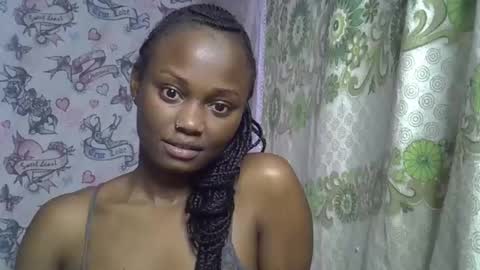 Snapshot of zarinamarlin chatting on April 25, 1:52 pm zarinamarlin online show from April 25, 1:52 pm