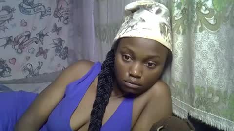 Snapshot of zarinamarlin chatting on May 7, 4:07 am zarinamarlin online show from May 7, 4:07 am