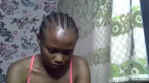 Snapshot of zarinamarlin chatting on May 19, 8:09 am zarinamarlin online show from May 19, 8:09 am