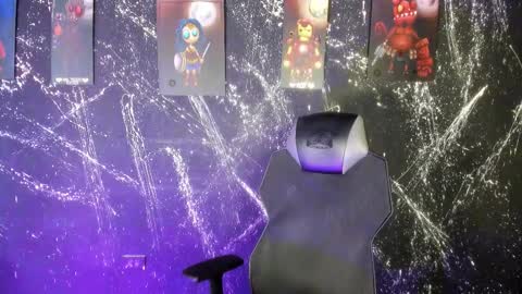 Snapshot of zarinawynne chatting on December 21, 12:56 pm Zarina Waynne online show from December 21, 12:56 pm