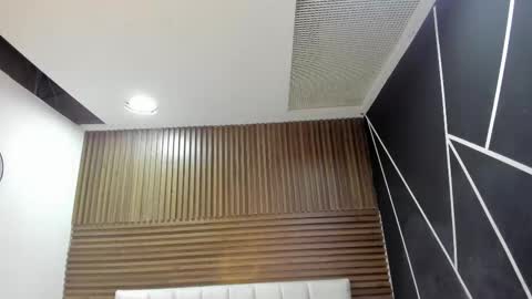 Snapshot of zarinawynne chatting on March 24, 12:54 pm Zarina Waynne online show from March 24, 12:54 pm