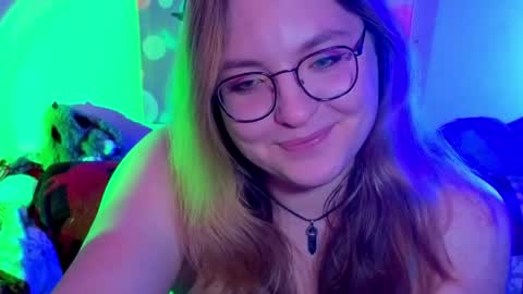 Snapshot of zayarush chatting on April 4, 9:12 pm zayarush online show from April 4, 9:12 pm