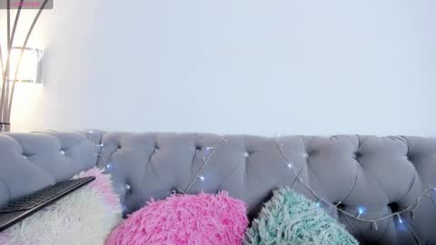  Zayda  online show from December 15, 7:31 pm