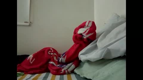 Snapshot of ze___________________ chatting on February 17, 4:24 pm ze online show from February 17, 4:24 pm