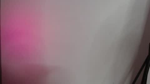 Snapshot of zean_lee chatting on November 1, 11:23 am Karolyne online show from November 1, 11:23 am