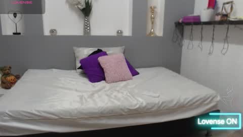 Karolyne online show from January 7, 12:18 pm