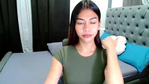 Snapshot of zeethefucker69 chatting on March 7, 9:18 am Zo online show from March 7, 9:18 am