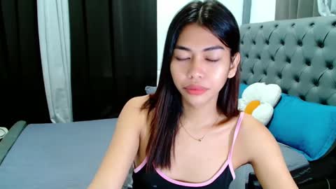 Snapshot of zeethefucker69 chatting on March 10, 1:43 pm Zo online show from March 10, 1:43 pm