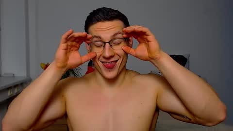 zeinmiracles online show from December 22, 8:50 pm