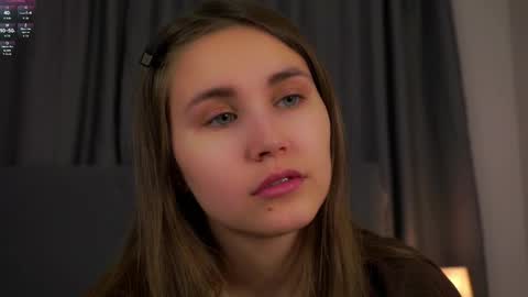 Emilia online show from January 14, 1:22 am