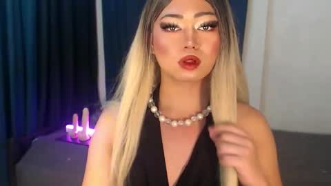 Snapshot of zemi_max chatting on March 28, 9:20 am zemi_max online show from March 28, 9:20 am