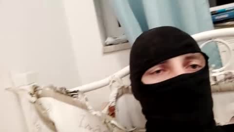 Snapshot of zenek1989007 chatting on December 20, 7:50 pm zenek1989007 online show from December 20, 7:50 pm