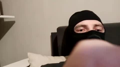 Snapshot of zenek1989007 chatting on February 19, 11:25 pm zenek1989007 online show from February 19, 11:25 pm