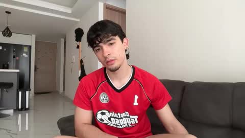 Zenn online show from November 2, 3:03 pm