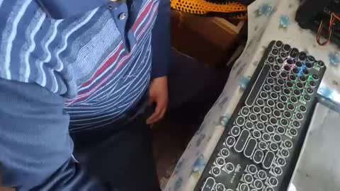 Snapshot of zenonsex chatting on March 20, 4:23 pm zenonsex online show from March 20, 4:23 pm