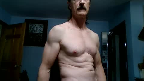 Snapshot of zenr405 chatting on February 28, 9:01 pm zenr405 online show from February 28, 9:01 pm