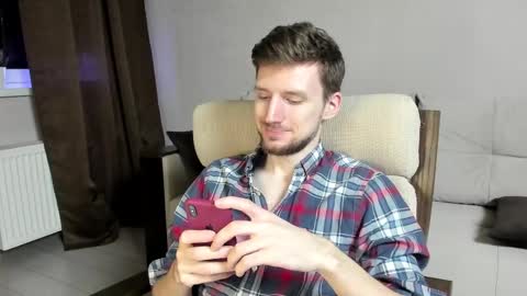 Andrew online show from March 8, 10:45 pm