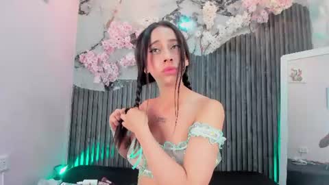 SOFIA online show from June 17, 3:31 am