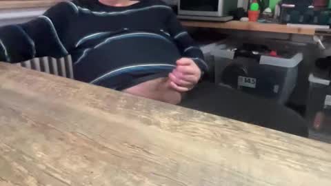 Snapshot of zeron900 chatting on December 19, 6:53 am zeron900 online show from December 19, 6:53 am