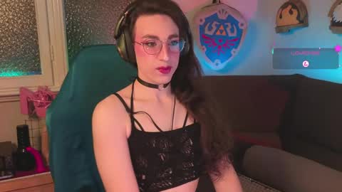 zesty_peach online show from May 22, 10:04 pm