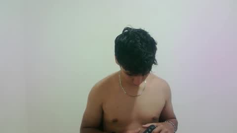Snapshot of zeus_183 chatting on September 20, 11:39 pm zeus_183 online show from September 20, 11:39 pm