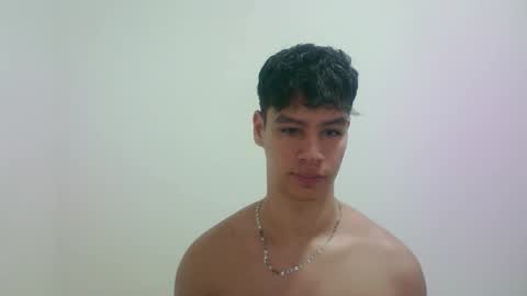 zeus_183 online show from October 7, 12:52 am