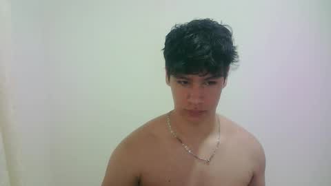 zeus_183 online show from March 16, 3:45 am