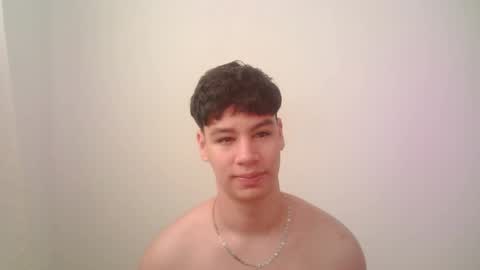 Snapshot of zeus_183 chatting on April 5, 4:04 pm zeus_183 online show from April 5, 4:04 pm