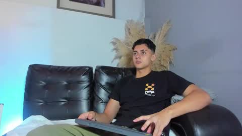 Zeus Brant online show from March 18, 1:36 pm