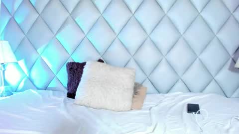 Zeus Brant online show from April 27, 1:31 pm