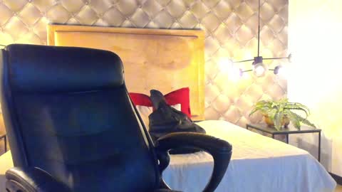 zeus online show from January 22, 12:06 pm