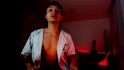 zeus online show from March 8, 1:17 am