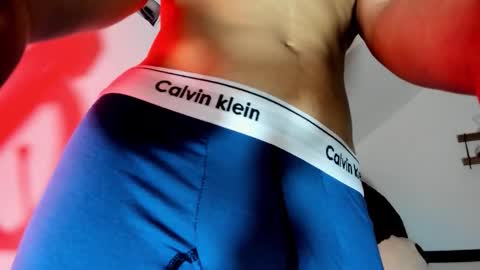 zeus online show from November 28, 9:06 pm