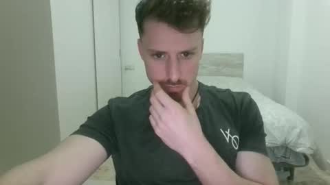 Snapshot of zeusoctavian chatting on March 2, 4:25 pm Zeus Octavian online show from March 2, 4:25 pm