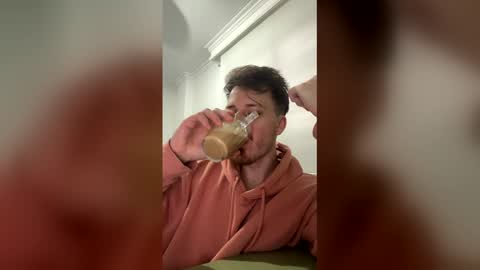 Snapshot of zeusoctavian chatting on March 7, 5:10 pm Zeus Octavian online show from March 7, 5:10 pm