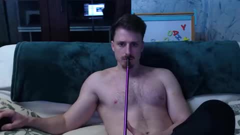 Snapshot of zeusoctavian chatting on April 7, 2:01 am Zeus Octavian online show from April 7, 2:01 am