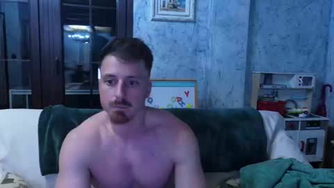 Snapshot of zeusoctavian chatting on April 11, 2:38 am Zeus Octavian online show from April 11, 2:38 am