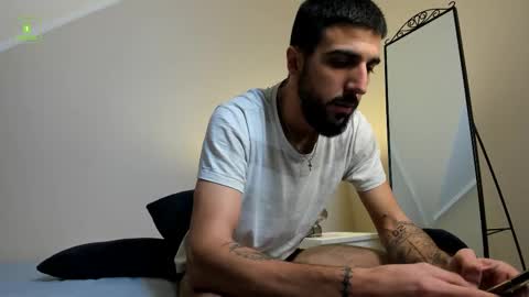 ZEYN online show from October 2, 10:55 am