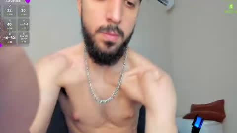 Snapshot of zeyn_edwards chatting on July 10, 11:02 am ZEYN online show from July 10, 11:02 am