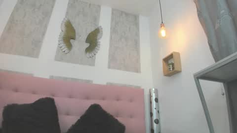 Snapshot of zhamira_21 chatting on March 8, 8:12 pm ZHAMIRA ANDRES online show from March 8, 8:12 pm