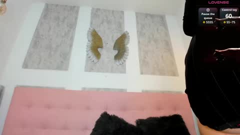 Snapshot of zhamira_21 chatting on March 21, 9:40 pm ZHAMIRA ANDRES online show from March 21, 9:40 pm