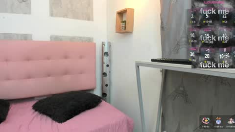 Snapshot of zhamira_21 chatting on April 8, 8:42 pm ZHAMIRA ANDRES online show from April 8, 8:42 pm